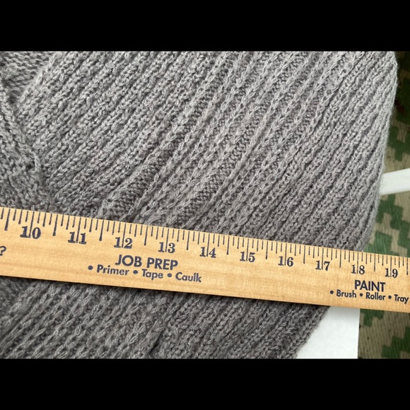 VENUS CROSSED FRONT PATTERN SIZE MEDIUM IN GRAY. SLEEVELESS VEST. - Picture 10 of 12